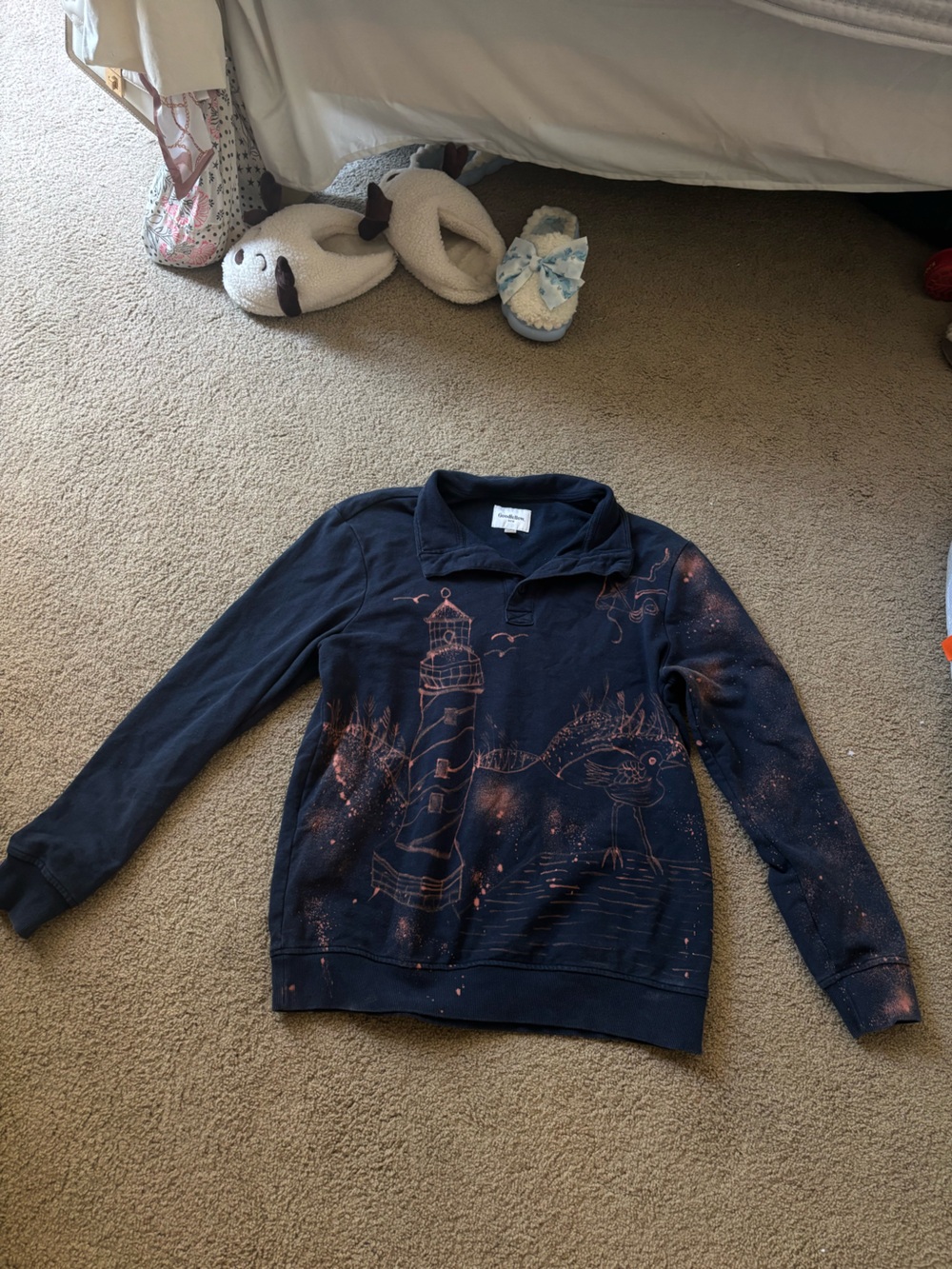 Goodfellow & Co Navy V‑Neck Sweater with Copper Graphic